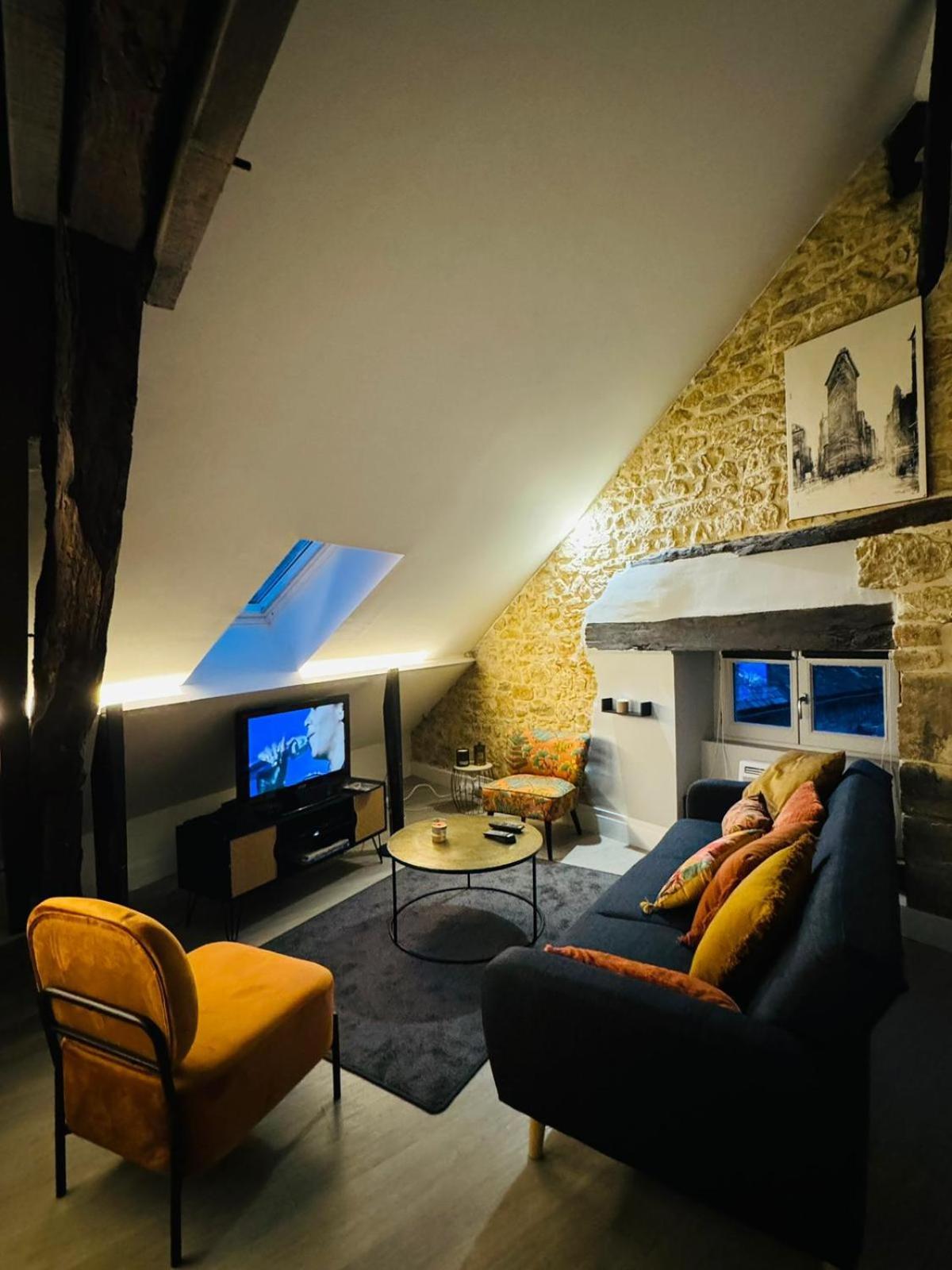 Appartement* authentique meublé Sarlat coeur ville Exterior foto